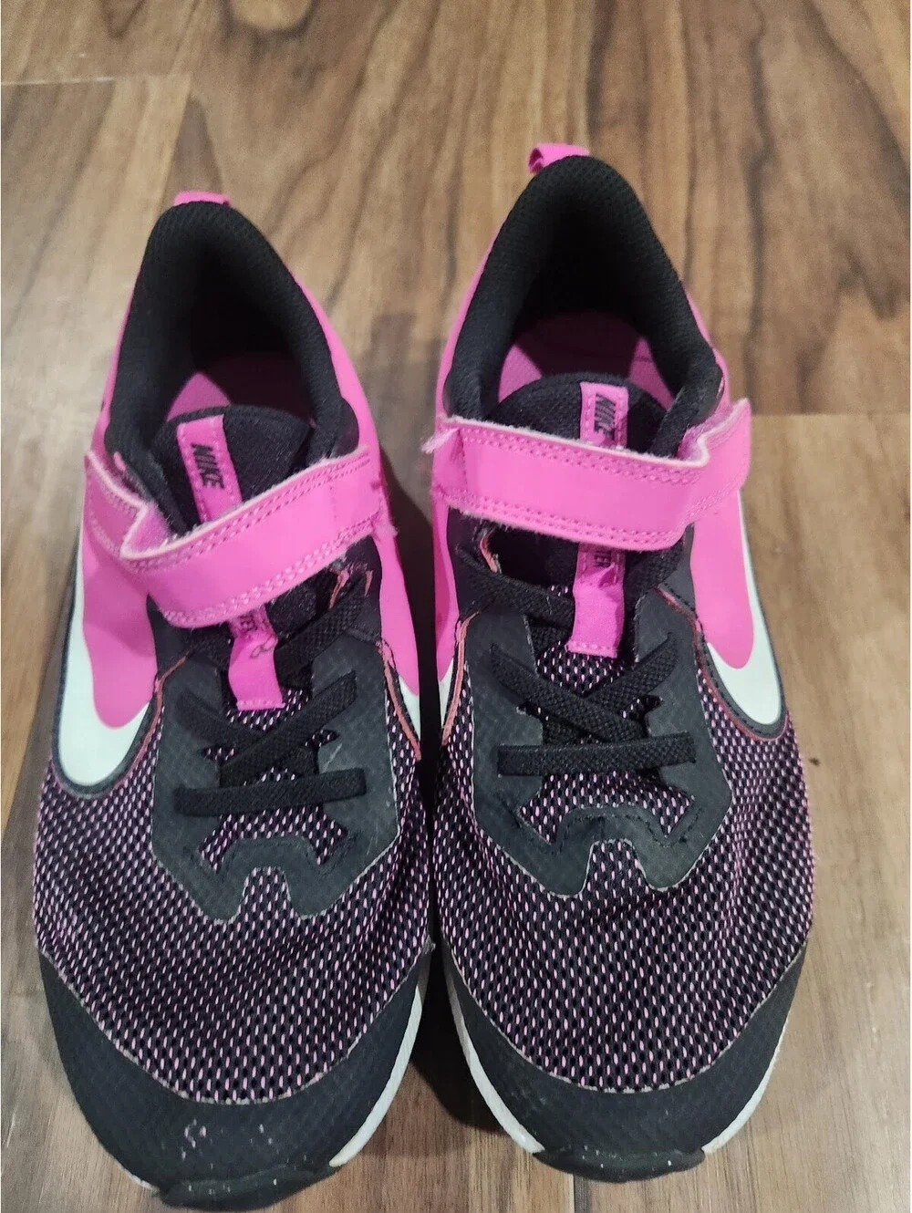 NIKE GIRLS DOWNSHIFTER 9 Fuchsia Shoes Sz 3Y